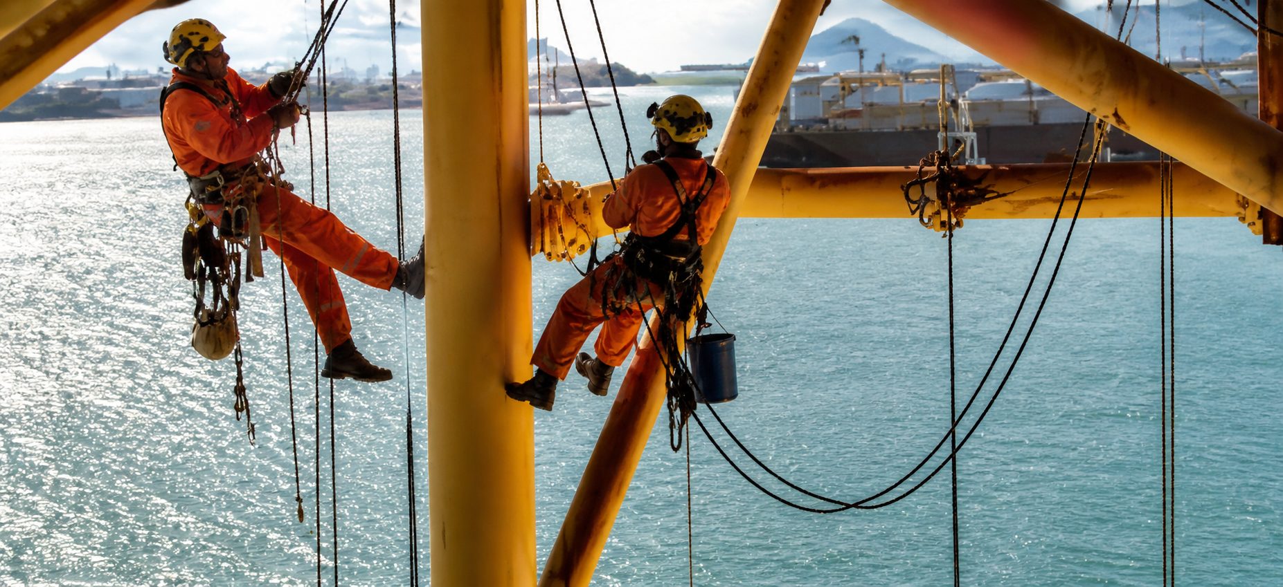 Rope-access inspection on industrial structures
